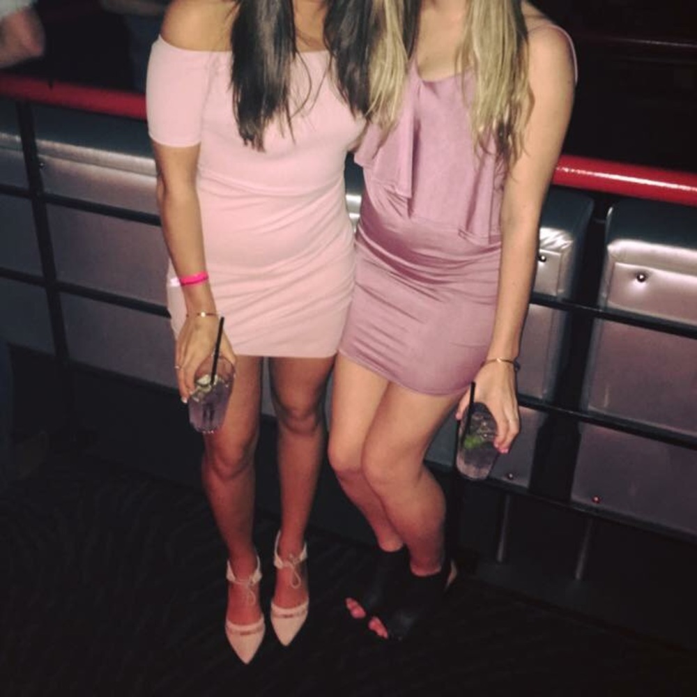 Light mauve mini dress off the shoulders